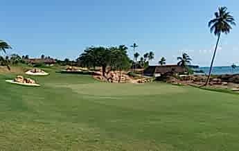 Hole 8, 407m, par 4